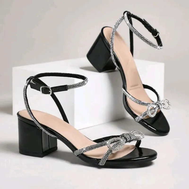 Zapatos negros tacon bajito