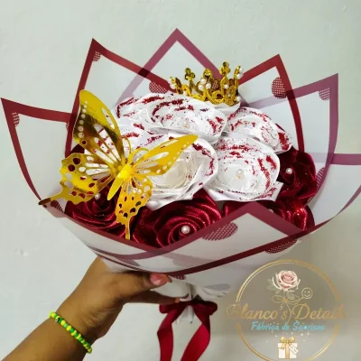 Ramo de 15 rosas eternas