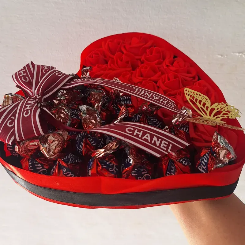 Arreglo floral CHANEL 