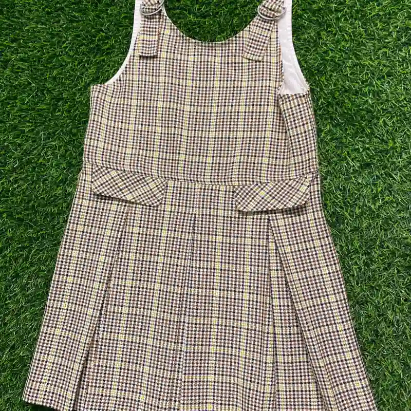 Overol de cuadros europeo