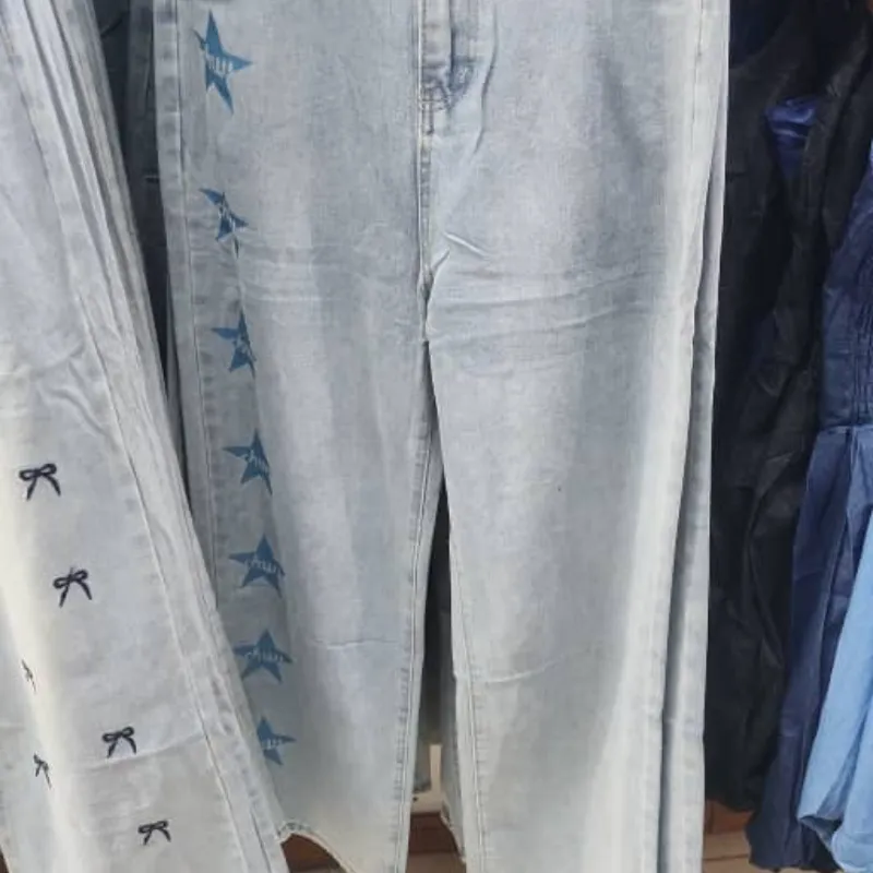 Pantalón Hug estrellas