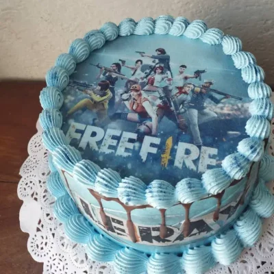 Cake temática de free fire