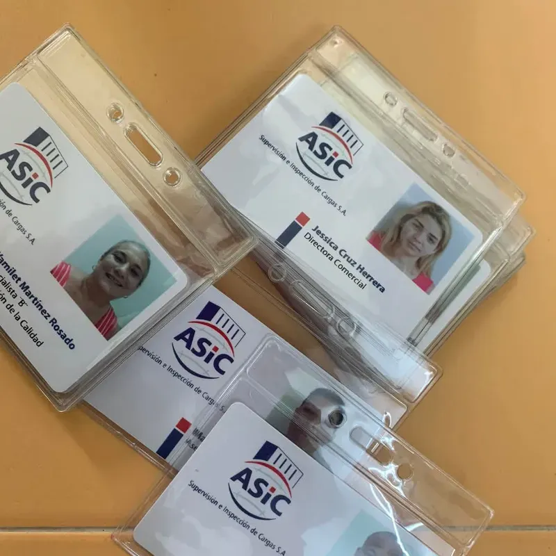  Credenciales Corporativas