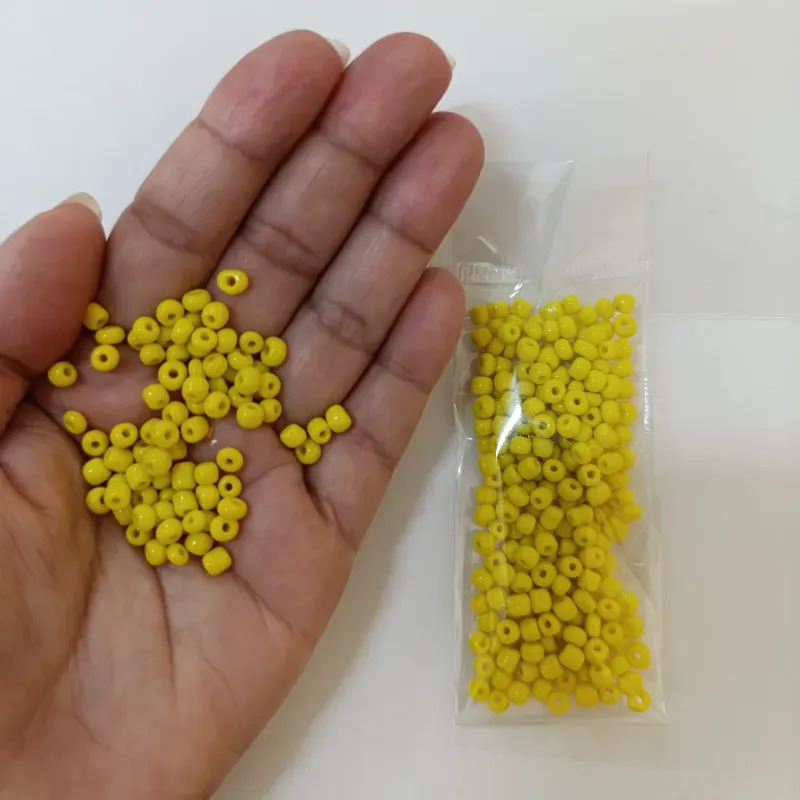 Chaquirón de 4 mm amarillo mate