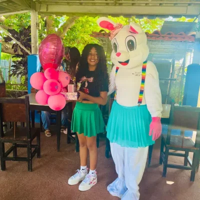 Clientes felices con sus entregas