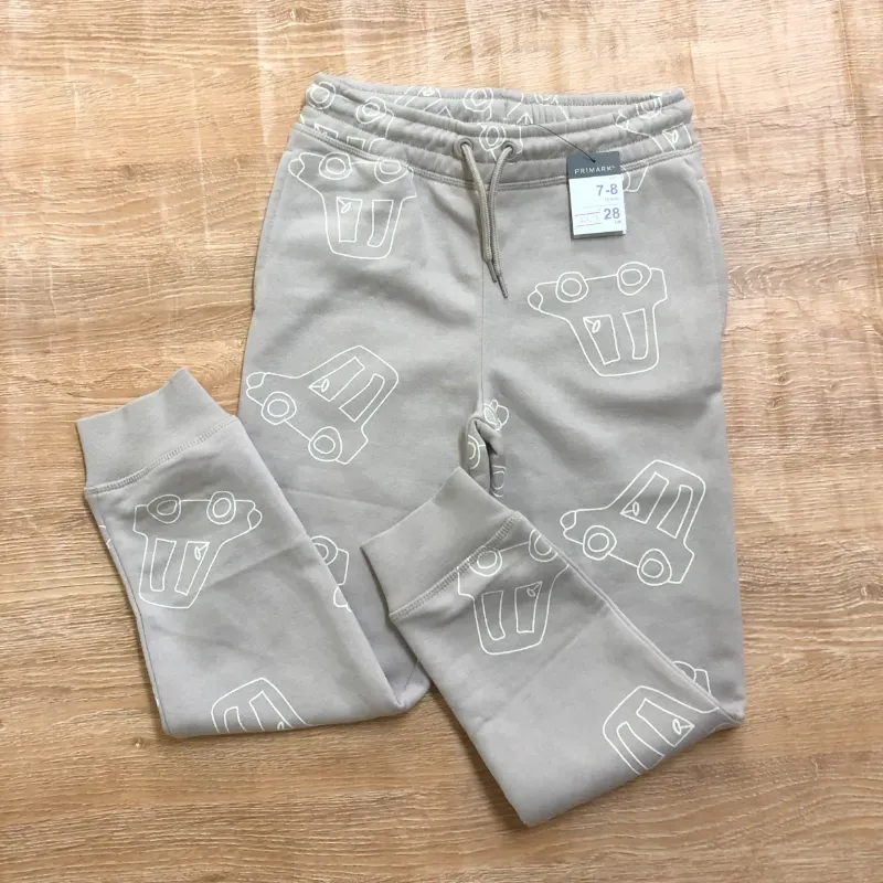 Jogger color beige con carritos