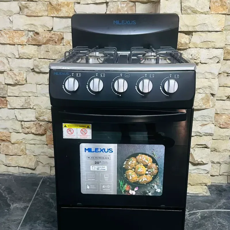 Cocina Milexus ,con horno milexus 4 quemadores
