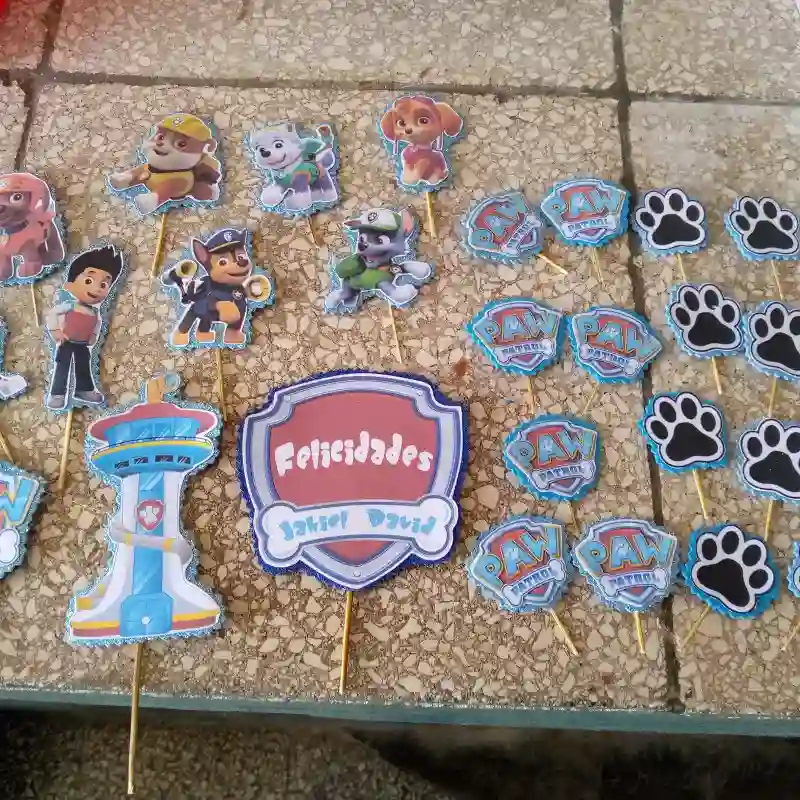 Juego de adornos para cake y para ponqué