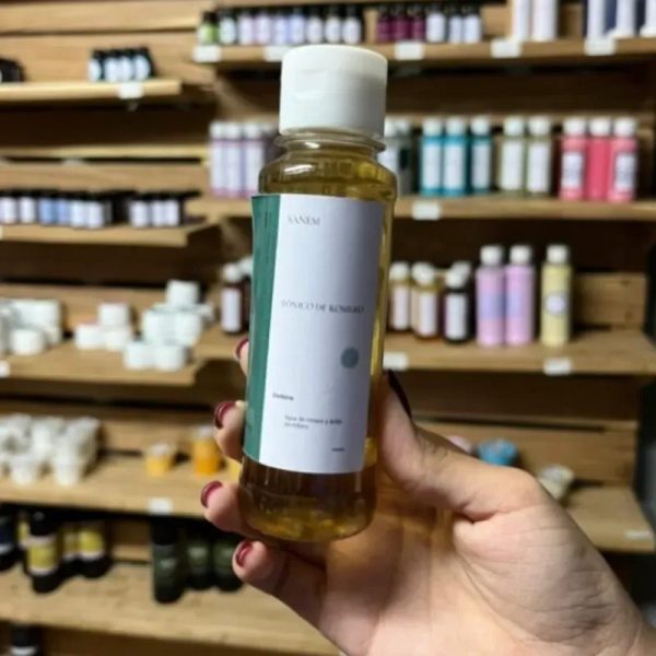 Tónico facial de romero y vitamina C 