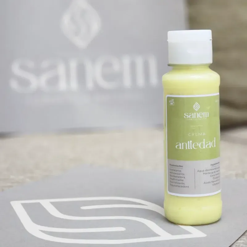 Crema antiedad de colágeno y ácido hialurónico