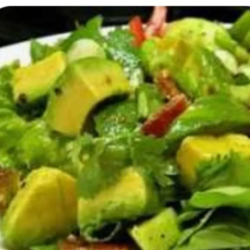 ENSALDA DE AGUACATE/AVOCADO SALAD