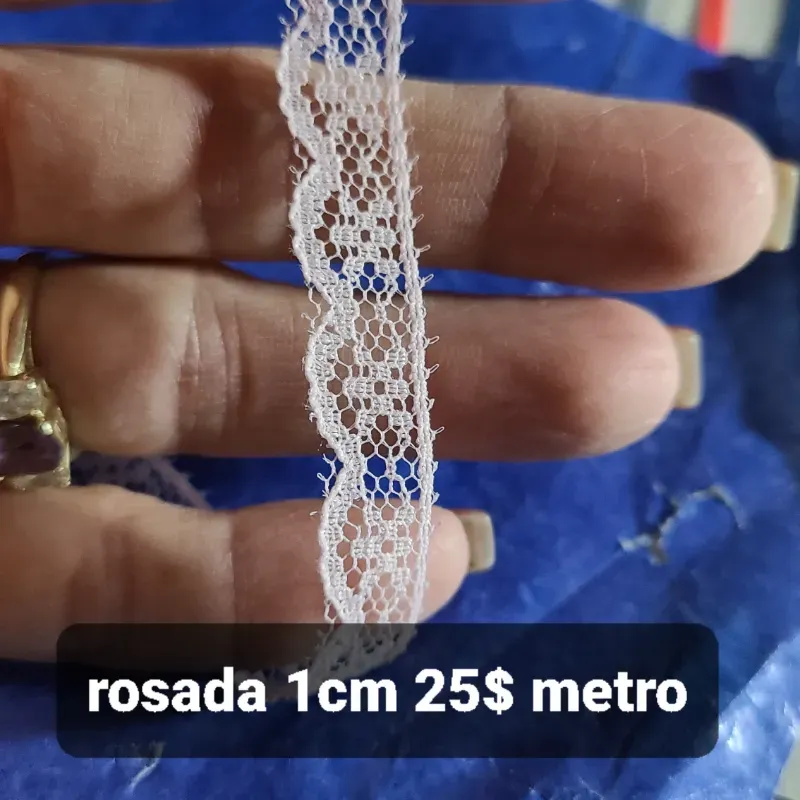 Encaje de 1 cm rosada palido
