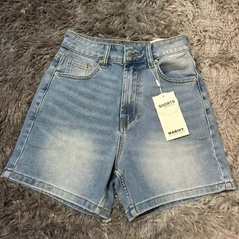 Short de Mezclilla