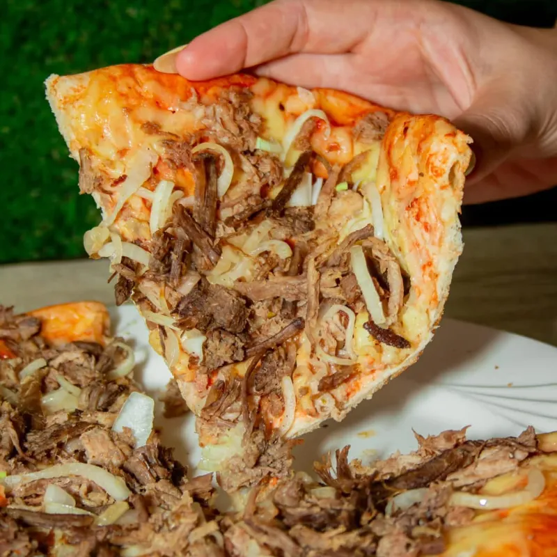 Pizza carnívora queso blanco