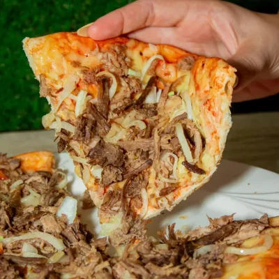 Pizza carnívora queso blanco