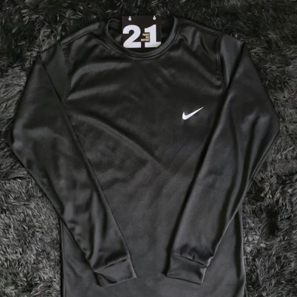 Enguatada Nike