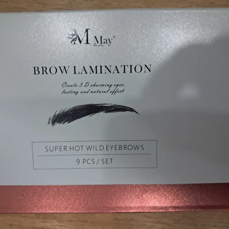 Laminado de cejas May