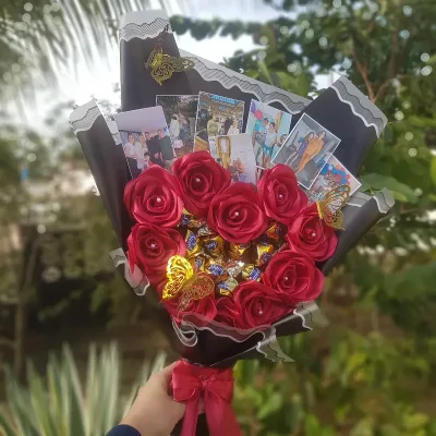 Ramo de rosas en forma de corazón