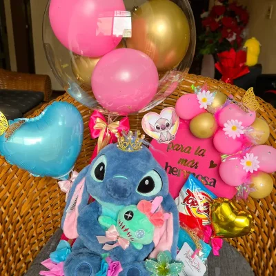 Caja con peluche grande