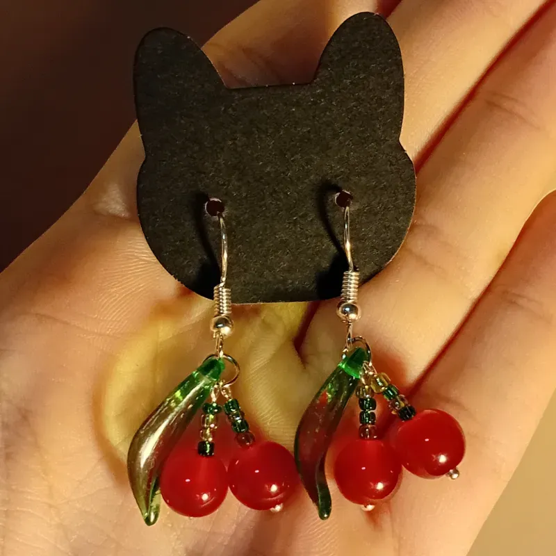 Aretes de cereza (ver. 2)