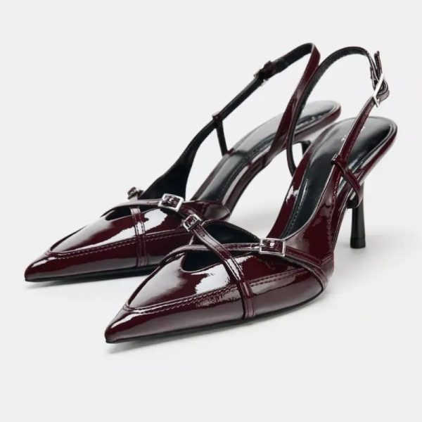 ZAPATO TACÓN TIRAS HEBILLA