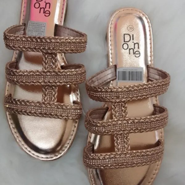 Sandalias doradas