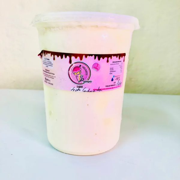 Helado leche condensada