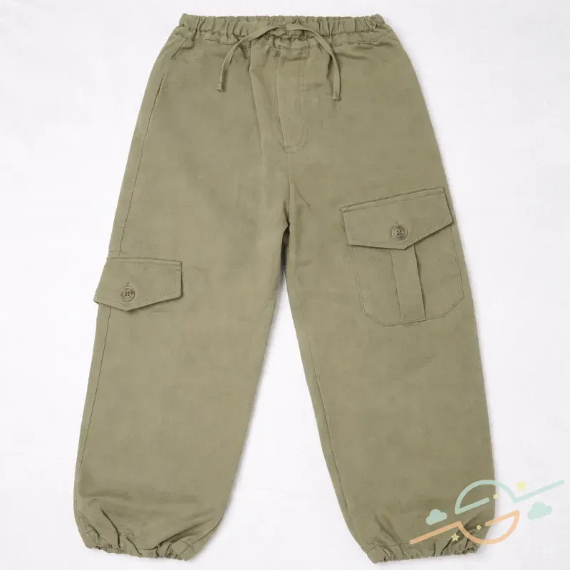 Pantalón verde ZARA