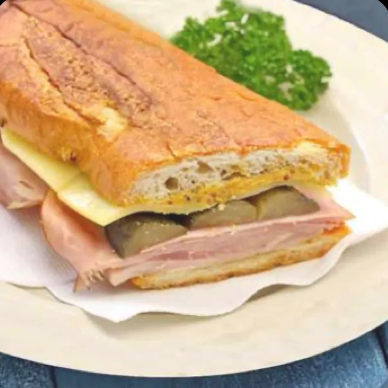 Sandwich simple de Salchicha