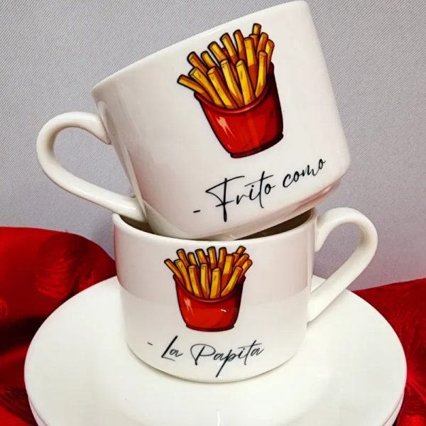Tasas de café con leche y plato base