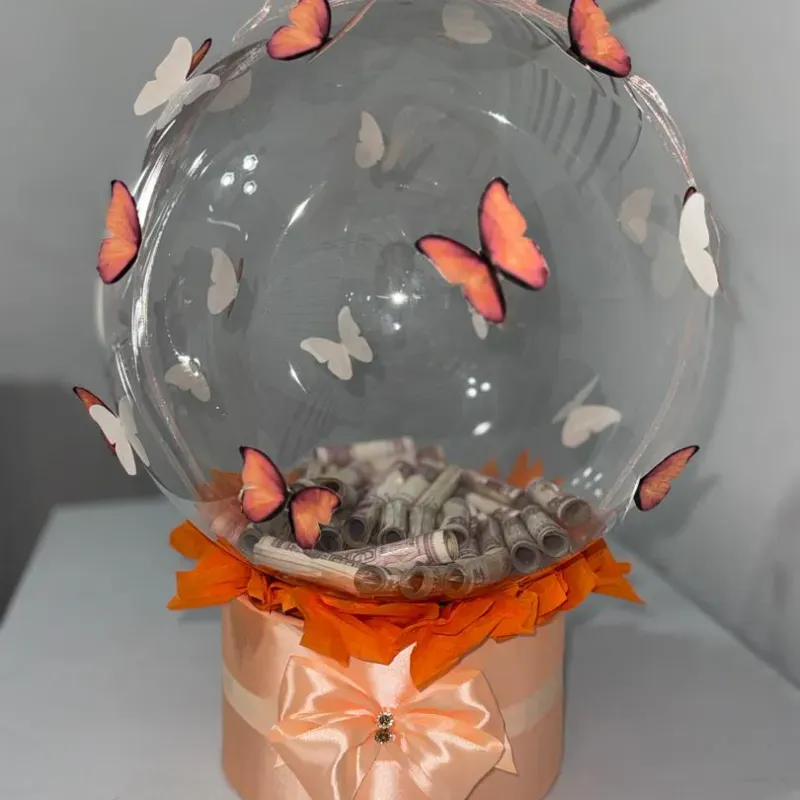 Globo  Burbujas con dinero