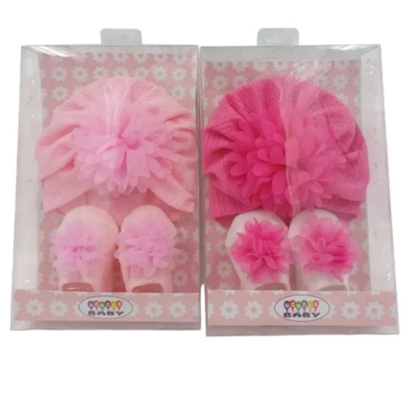 Conjunto de Gorro y Botitas Florales para Bebé Rosa