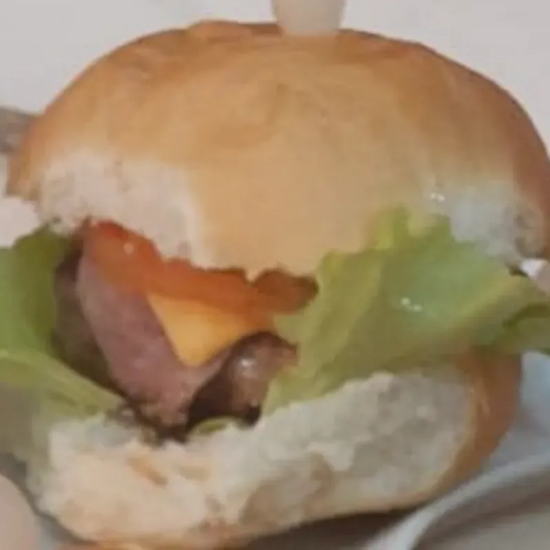 HAMBURGUESA  C/JAMÓN-QUESO