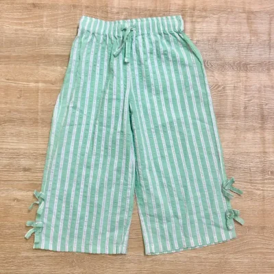 Pantaloneta color verde