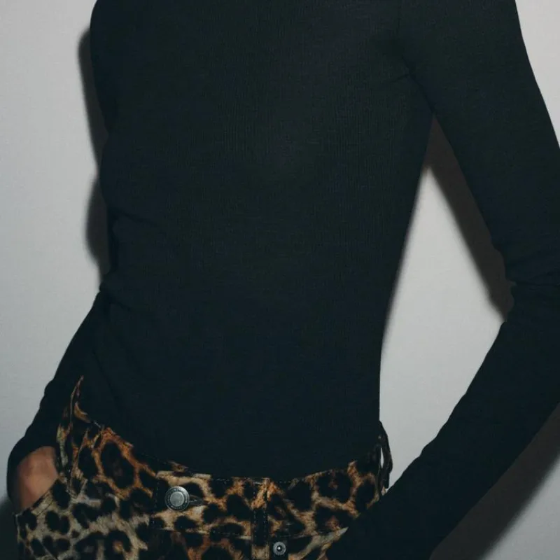 Body rib manga larga