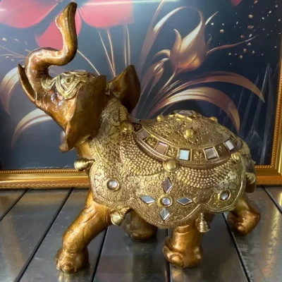 Elefante de Adorno Dorado