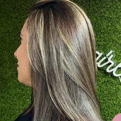 Balayage Cabello Medio (a los hombros)