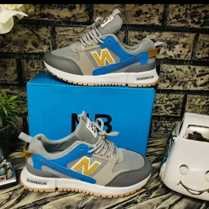 New balance gris claro