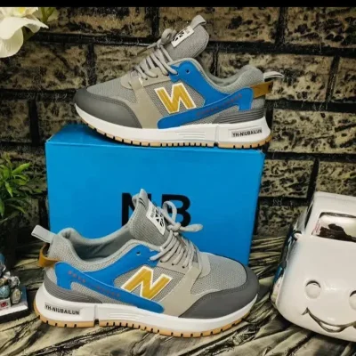 New balance gris claro