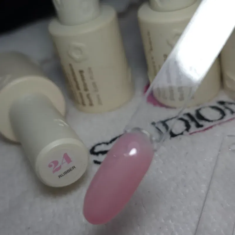 Base Multiuso Soft Strong #24 Miss Cherry