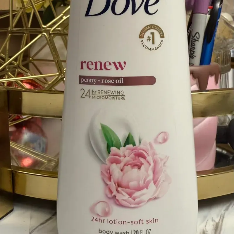 ✨Gel de baño DOVE ️ con aceite de rosas