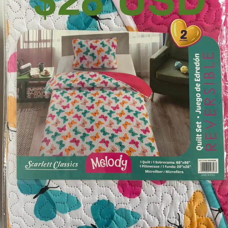 Sobre cama de niña $28 USD