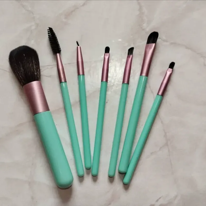 ✨ Juego de brochas✨