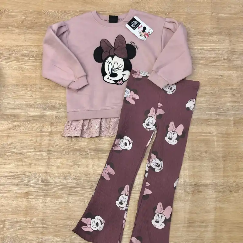 Conjunto de Minnie Mouse color rosado