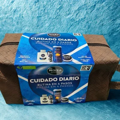 Neceser NIVEA MEN Skincare Hombre – Set de Cuidado Facial y Corporal