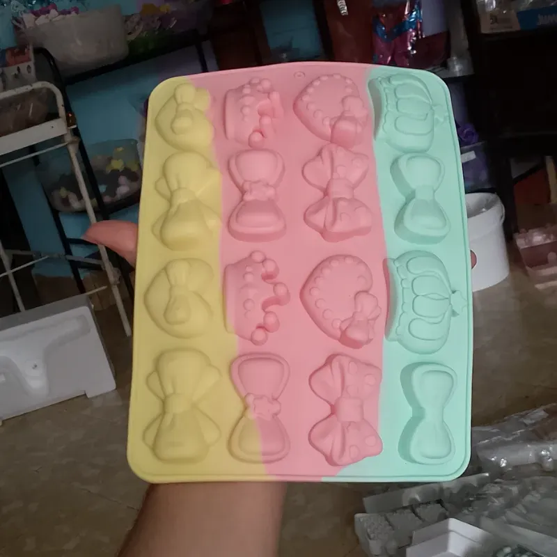 Molde lazos y coronas