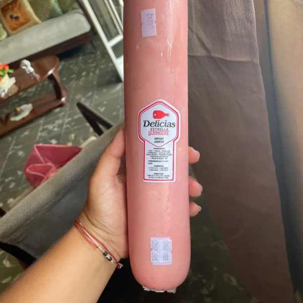 Medio jamón  Vicky 1.5lb