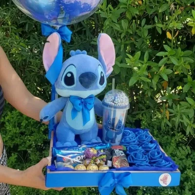 Cajita personalizada (COLOR,VASO Y PELUCHE LO ESCOGE EL CLIENTE)