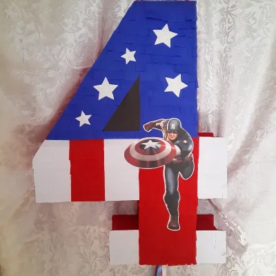 Piñata número de Capitán América