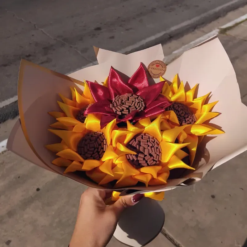 Ramo de 5 girasoles eternos